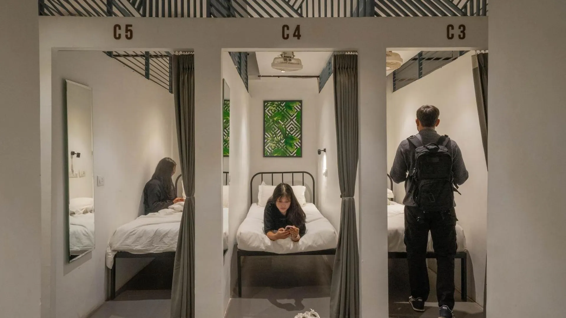 Hotel Minimalist Poshtel & Suites New Delhi