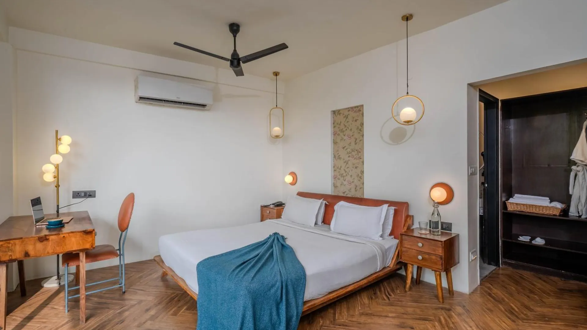 Minimalist Poshtel & Suites New Delhi 3*,  Inde
