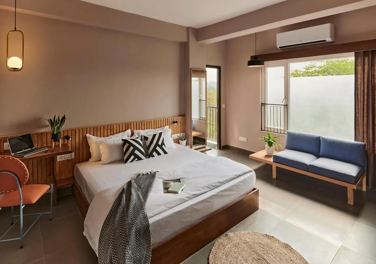 Minimalist Poshtel & Suites New Delhi